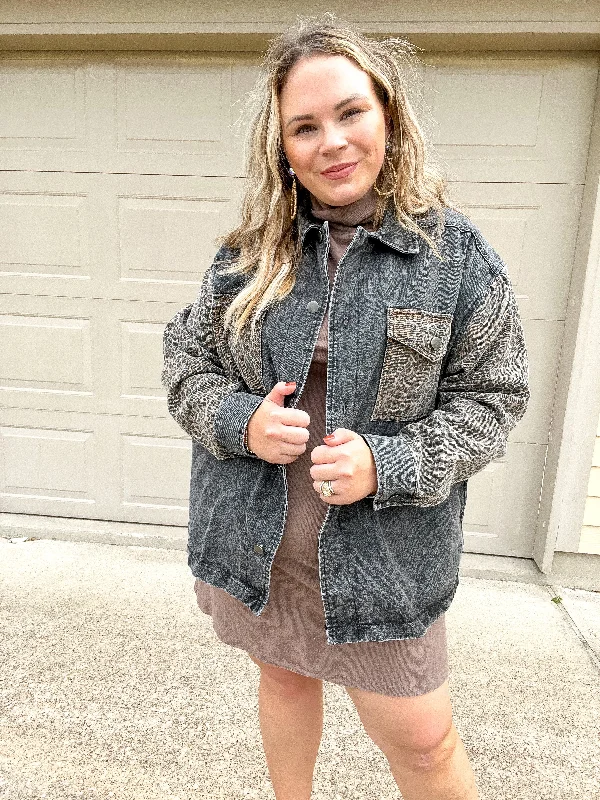 Blogger Poses Leopard Print Block Button Up Jacket in Black