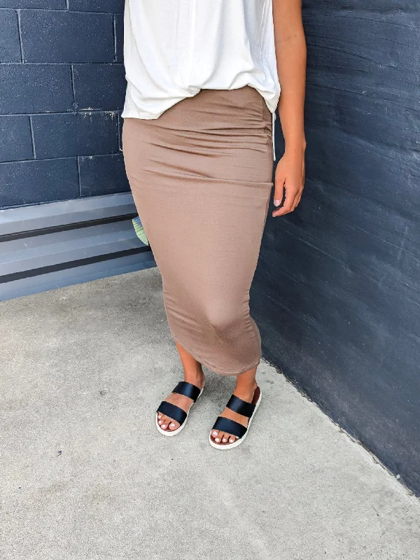 Seamless Knit Midi Skirt - Mocha